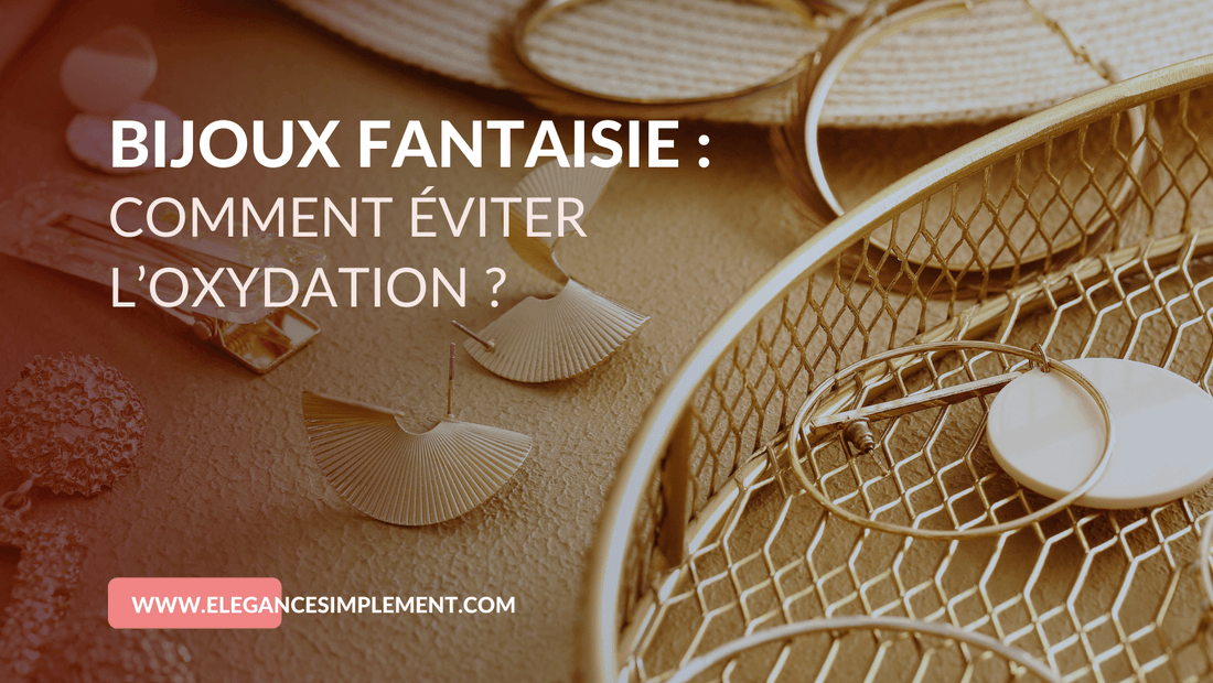 Bijoux fantaisie en alliage, bois et coquillage soigneusement rangés pour éviter l’oxydation