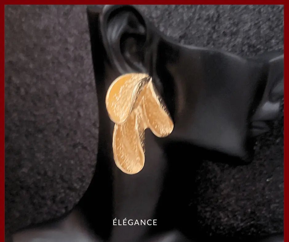 boucles d'oreilles originales boucles d'oreilles bijou femme boucles d'oreilles dorées boucles d'oreilles tendance boucle d'oreille fantaisie boucles d'oreilles feuille boucles d'oreilles design boucles d'oreilles nature