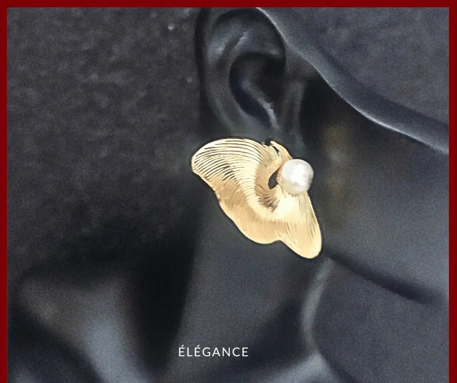 Boucles d'Oreilles Pendantes Texturé Motif Pétales et Perles Elégance Simplement