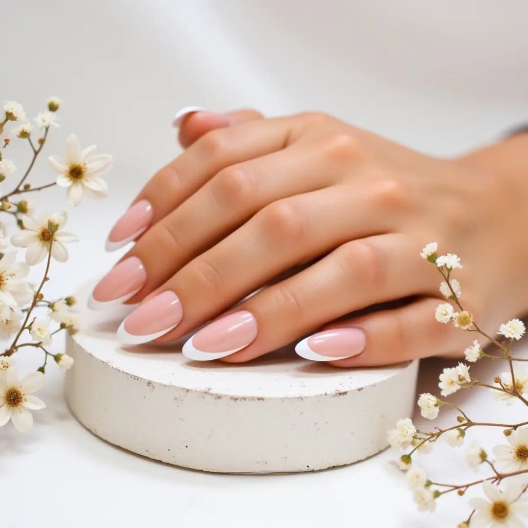 Faux ongle à pression press on nails french ovale | Faux ongle réutilisable | french amande Elégance