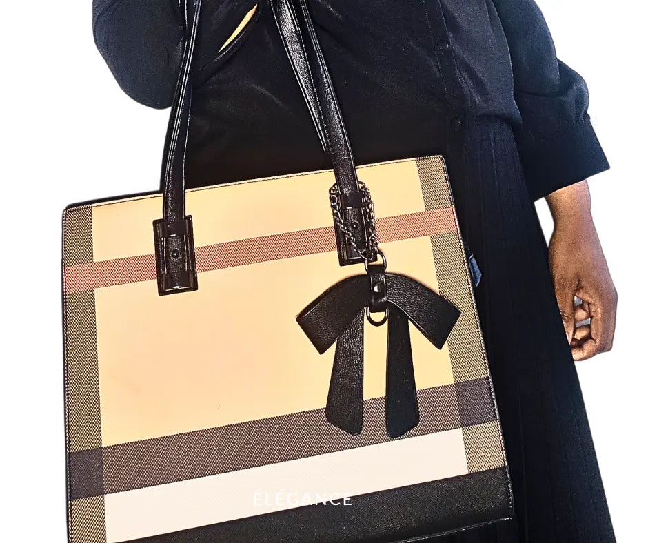 Sac à Main Gallantry à Rayures Elégance Simplement, sac a main original, sac femme, sac main, grand sac a main femme, sac tendance femme, grand sac à main, sacs tendance femme, sacs à mains femmes, sacs à main femme, sacs pour femme, sac pour femmes, sac tendance, sacs a main, sac a main pour femme, acheter un sac, femme sac, sac à main magasin, elegancesimplement, magasin de sacs à main, site de sac, sac de femme, sac a mode, sac à mains marron, sac à main femme marron, sac à main vintage, sacs femme