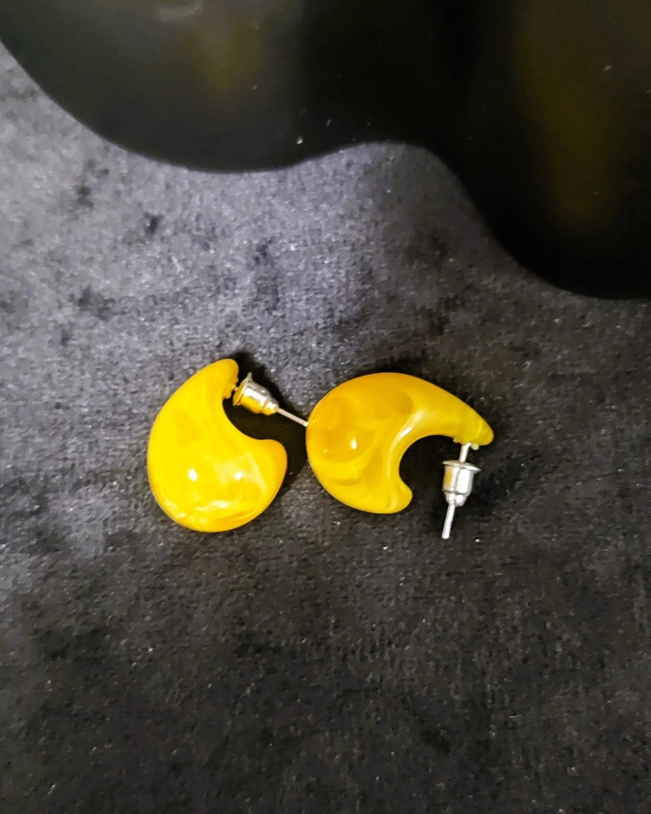 boucle d'oreille Modèles jaune et rose des boucles Zayane en acrylique marbré, bijoux en inoxydable