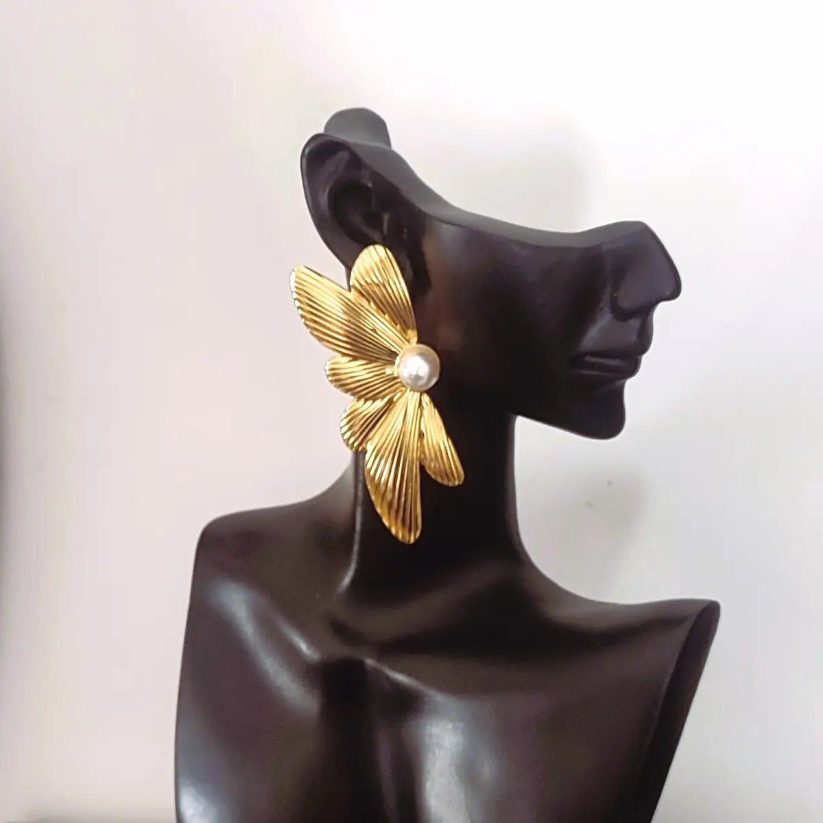 Golden Wings - Boucles d’Oreilles Papillon Acier Inox Doré Elégance Simplement