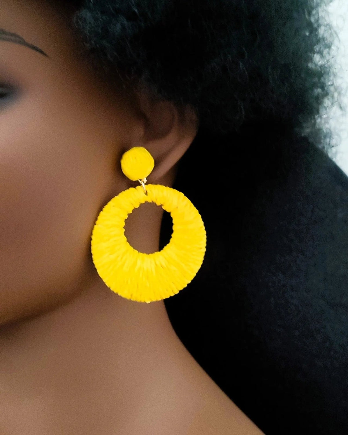 Boucles d’oreilles Bahïa jaunes bohèmes en papier tissé