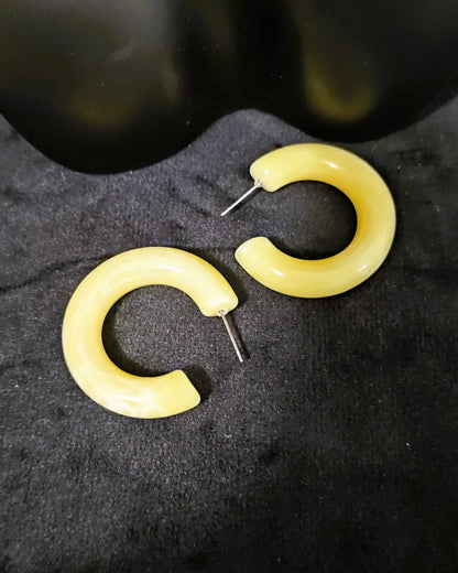 Boucles d’oreilles Nayomi en acrylique marbré jaune, accessoires beautés femme