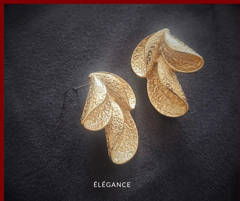 boucles d'oreilles originales boucles d'oreilles bijou femme boucles d'oreilles dorées boucles d'oreilles tendance boucle d'oreille fantaisie boucles d'oreilles feuille  boucles d'oreilles design boucles d'oreilles nature elegance bijoux elegance sac