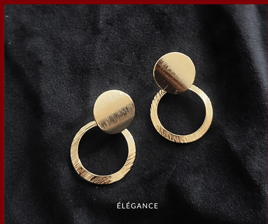 boucles élégantes, boucles d'oreilles légères et simples, boucles d'oreilles originales, boucles d'oreilles de taille moyenne, elegance bijoux, tendance bijoux femme, bijoux tendances femme, boutique bijoux, les bijoux, acheter bijoux, site bijou, boucles d'oreilles tendance, vente bijoux
