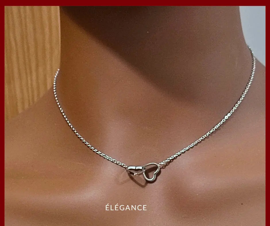 Collier cœur en acier inoxydable argenté avec pendentif cœurs entrelacés, un cadeau parfait pour la Saint-Valentin.