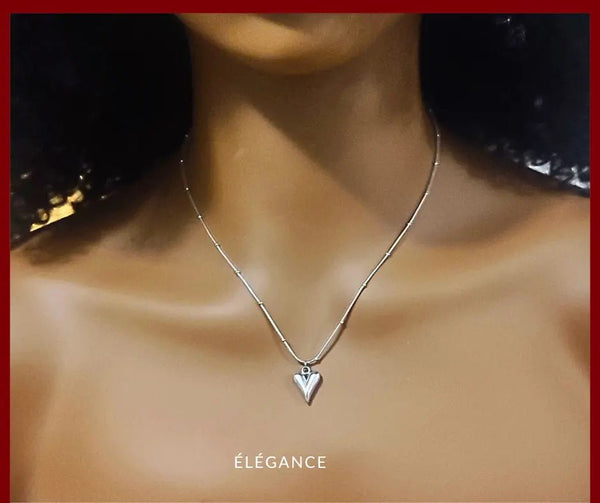 Collier cœur en acier inoxydable doré Élégance Simplement, bijou chic pour femme moderne.