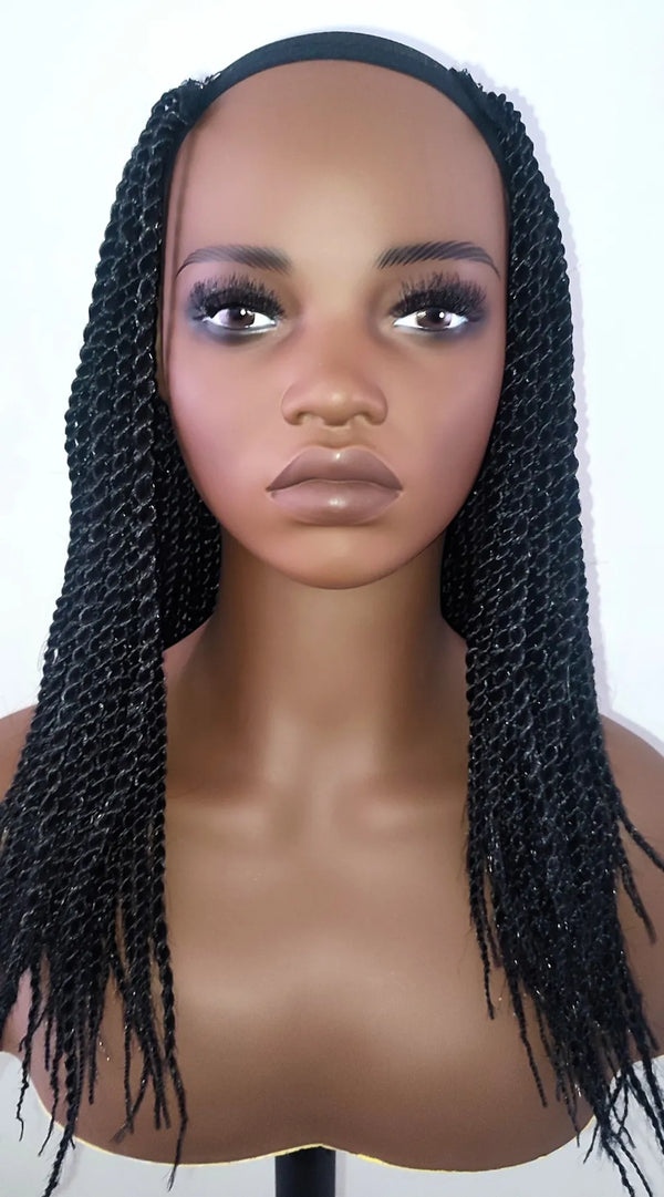Demi-perruque ouverte "Rhinatie" avec tresses Senegalese twist, faite main. perruque femme tresse africaine