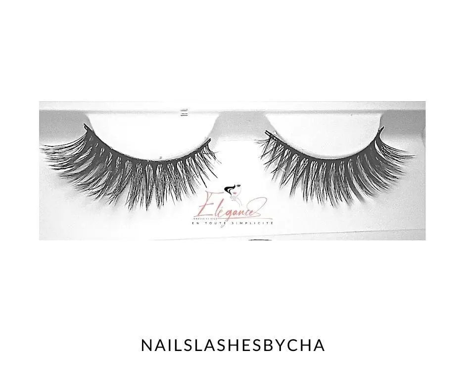 Faux cils 3D Foxy eyes-Faux cils longs- cils longs-regard de biche-maquillage yeux-beauté du reguardnails lashes by Cha