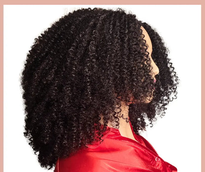 Perruque U-part bouclée et frisée Séphora Crépus&Co Elégance Simplement, avec des boucles 3c naturelles, idéale pour les cheveux frisés et crépus. Perfectionnez votre look avec une perruque synthétique sans colle, offrant un effet naturel, raie ouverte et style wig glueless.
