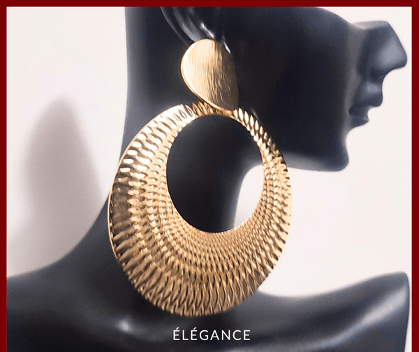 Boucles d’oreilles créoles oversize pour femme – tendance bijoux fantaisie pas chers en ligne, Élégance Bijoux.