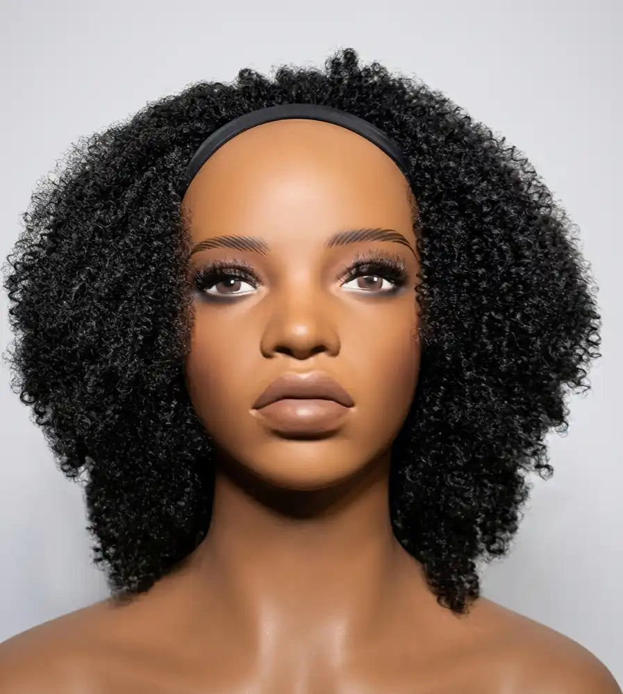 Vue de face perruque bandeau afro indétectable couleur noir naturel perruque afro crépus
