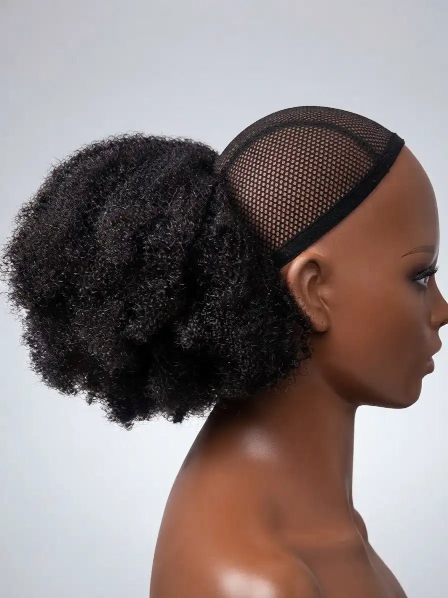 Postiche queue de cheval afro Sérah – extension cheveux crépus 4B-4C, élastique sécurisé, look naturel et élégant.
