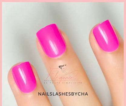 Press on nail court  Faux ongles rose fushia faux ongles réutilisable sans colle Elégance 
